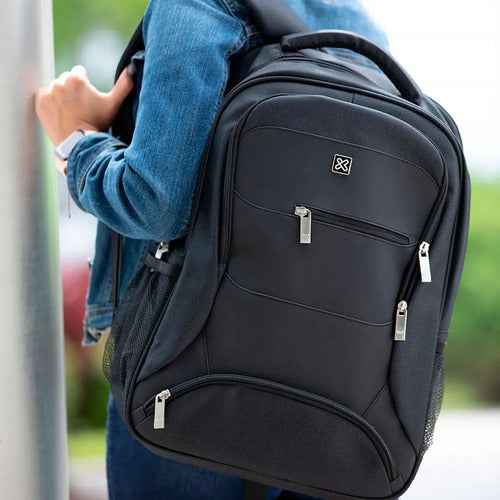 Mochila Para Laptop 15.6 Tundra Klip Xtreme Negro