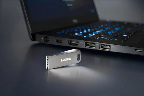 Pen Drive Sandisk Ultra Luxe Usb 3.1 De 64 Gb Sdcz74-064g-g46, Diseño En Color Plateado, Nombre Smooth