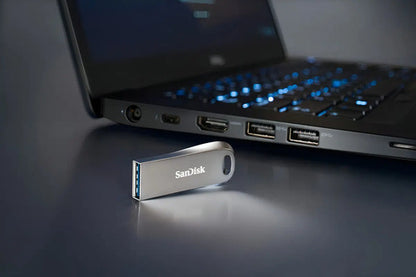 Pen Drive Sandisk Ultra Luxe Usb 3.1 De 64 Gb Sdcz74-064g-g46, Diseño En Color Plateado, Nombre Smooth