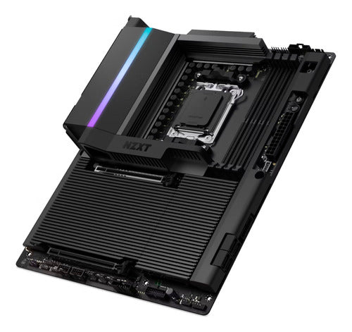 Tarjeta Madre Nzxt N9 X870e, Atx, Socket Am5 128gb Ddr5 Negro