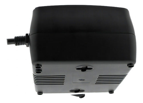 Regulador Forza Power Technologies Fvr-3001m, 900j, 1500w, 4 Negro