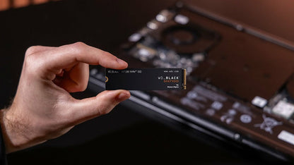 Ssd Sandisk Black Sn7100 Nvme, 1tb, M.2 7250 Mb/s Lectura