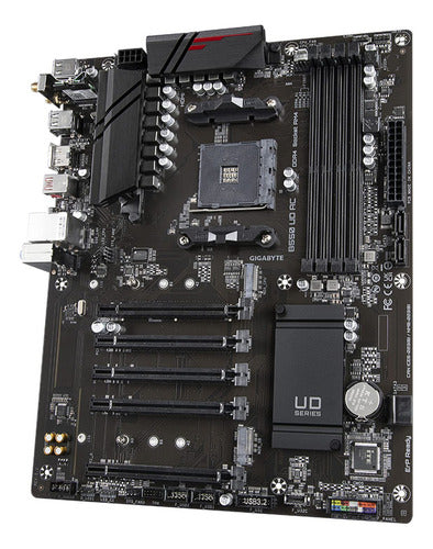 Tarjeta Madre Gigabyte B550 Ud Ac, Atx, Am4 128gb Ddr4 Negro