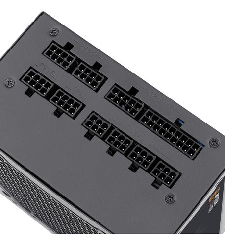 Fuente De Poder Redragon Rgps 700w- Ps005- 80+bonze- Modular Color Negro
